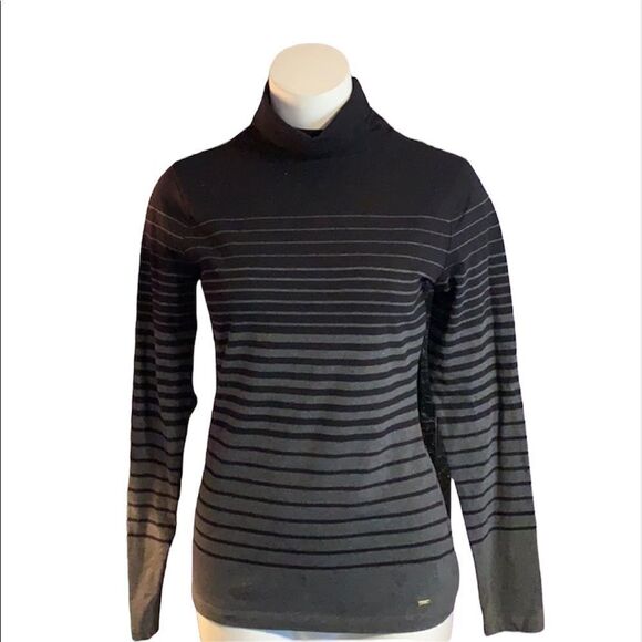 Tommy Hilfiger Sweaters - Tommy Hilfiger striped turtleneck sweater. Ombré stripes. Medium